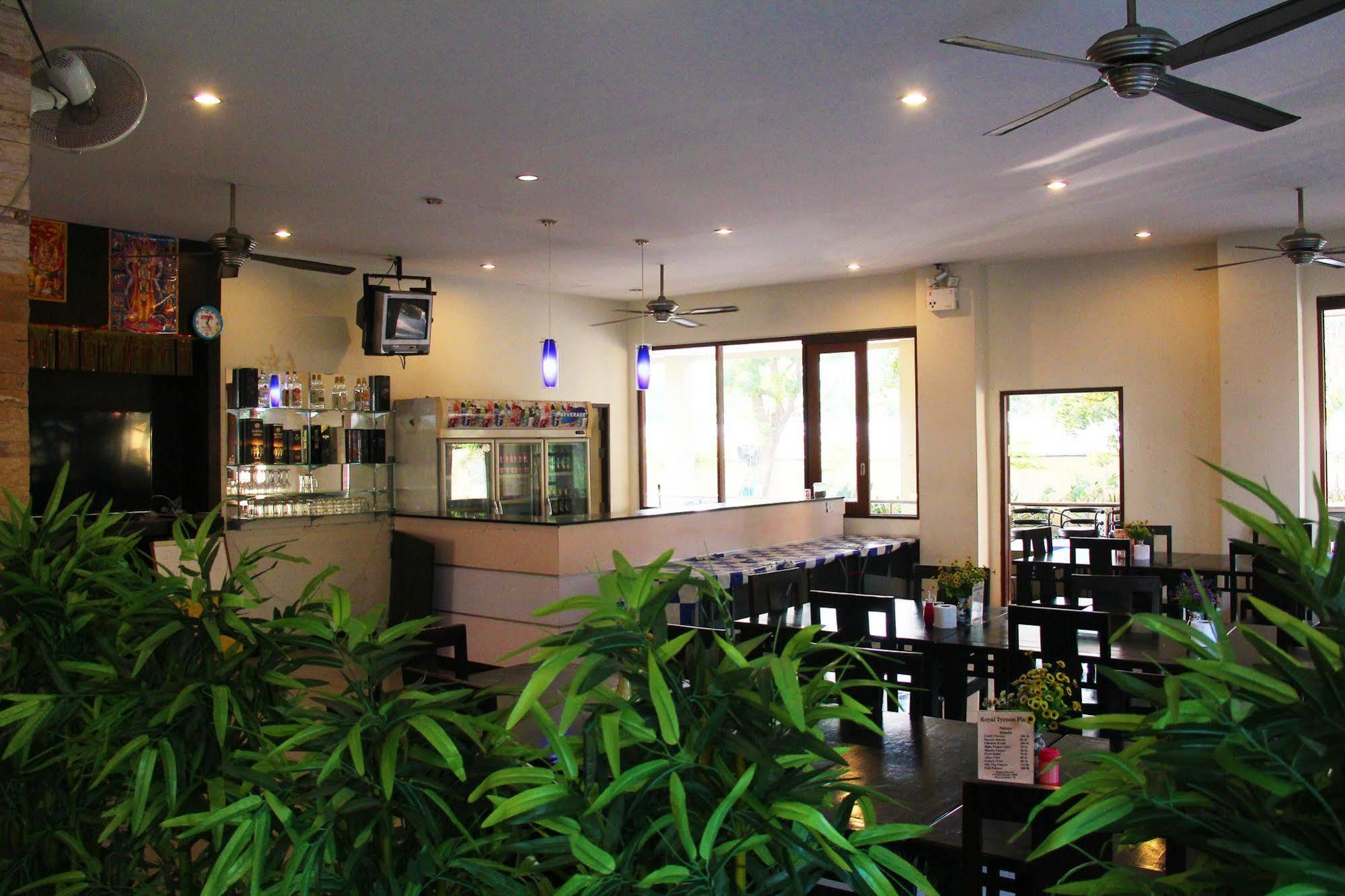 Royal Tycoon Place Hotel 3*