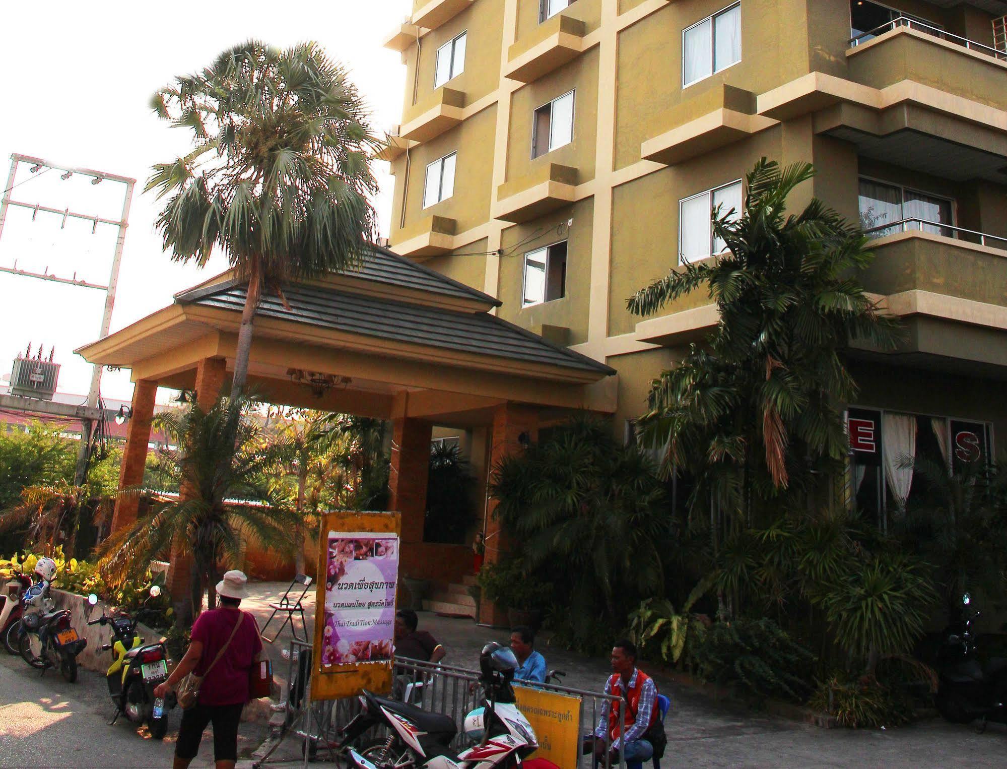 Royal Tycoon Place Hotel