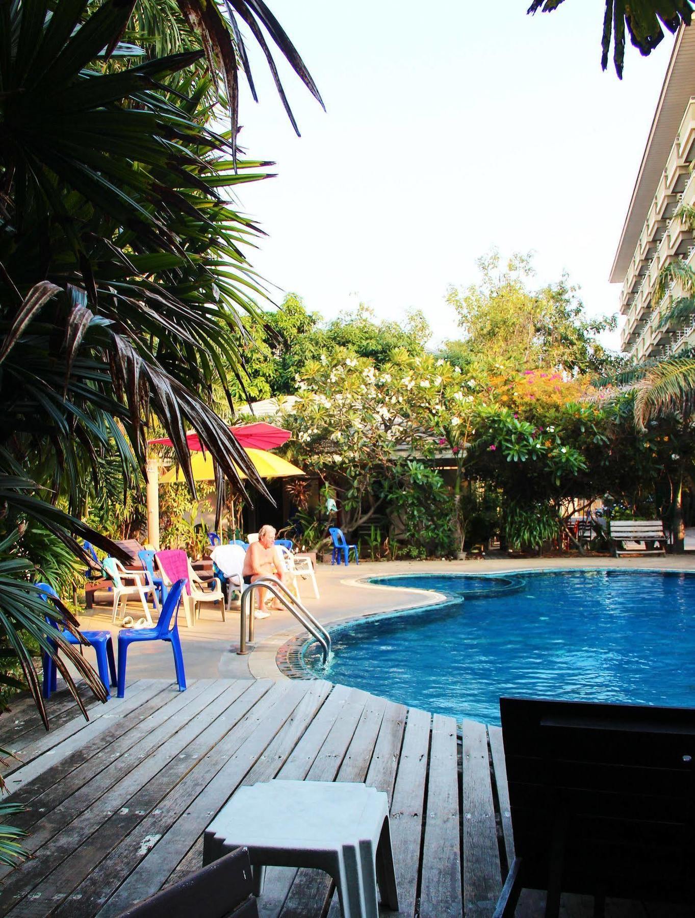 Royal Tycoon Place Hotel 3*