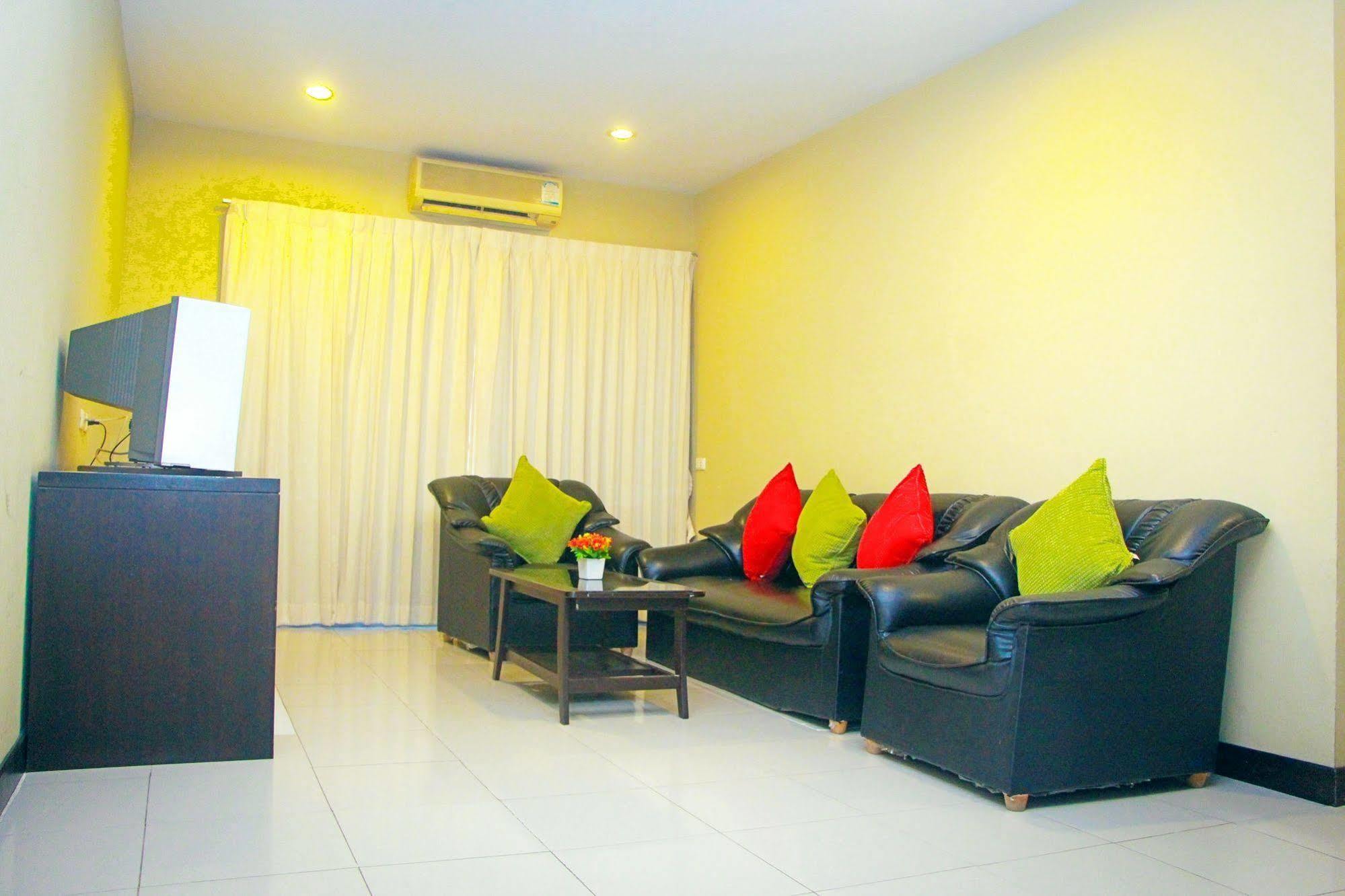 Royal Tycoon Place